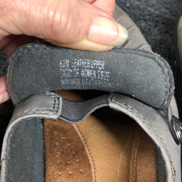 Cobb Hill by new balance light gray slip on casual shoes - Picture 8 of 8